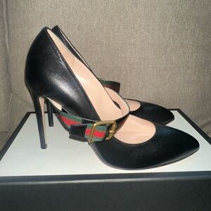 Gucci heels black